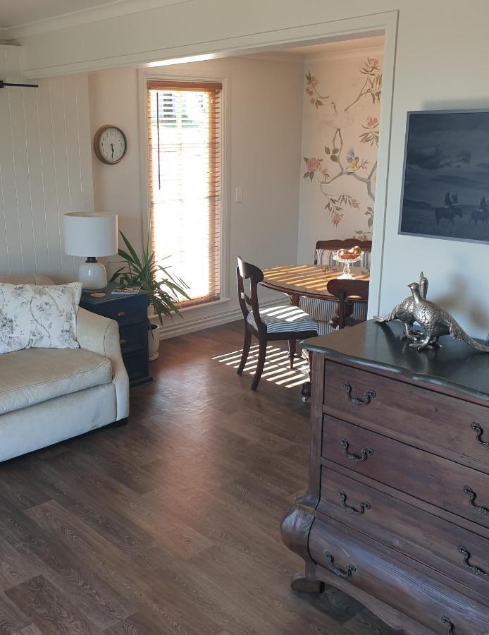 Blue Bell Cottage. Serene Luxury Farmstead Lower Moutere Exteriér fotografie