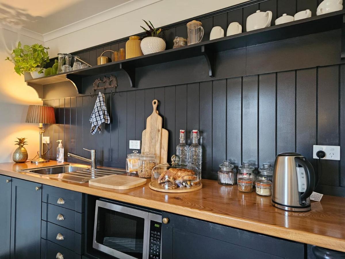 Blue Bell Cottage. Serene Luxury Farmstead Lower Moutere Exteriér fotografie